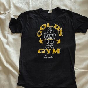 Rare Vintage Gold's Gym Cancún